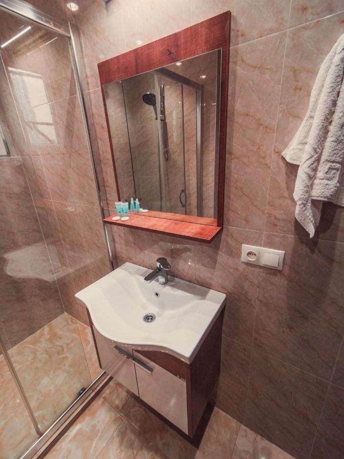 Apart Hotel Orbi Батуми Екстериор снимка
