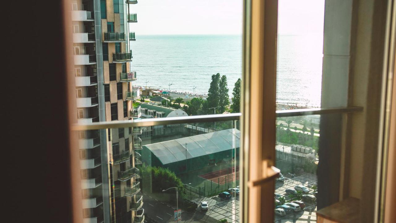 Apart Hotel Orbi Батуми Екстериор снимка