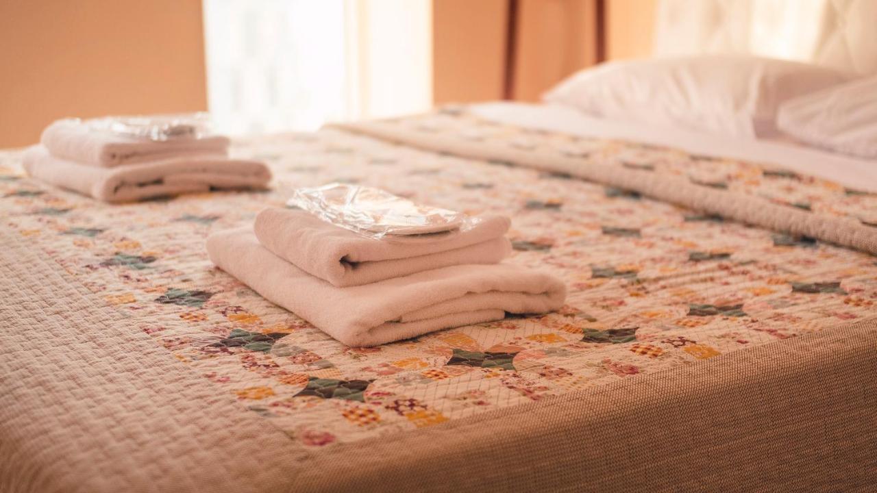 Apart Hotel Orbi Батуми Екстериор снимка